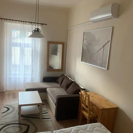 Apartamento Platinum Apartman Eger